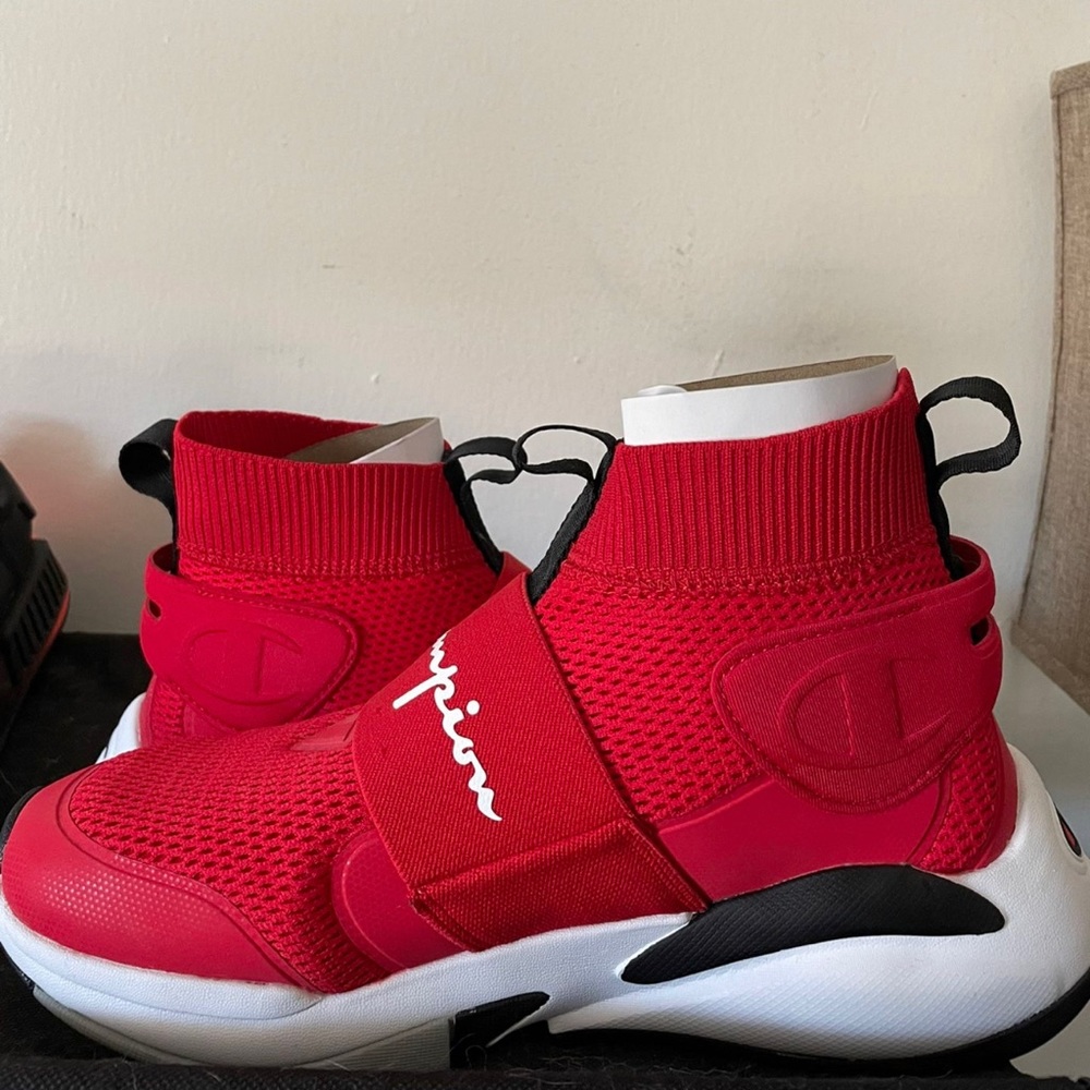 Champion Size 8M